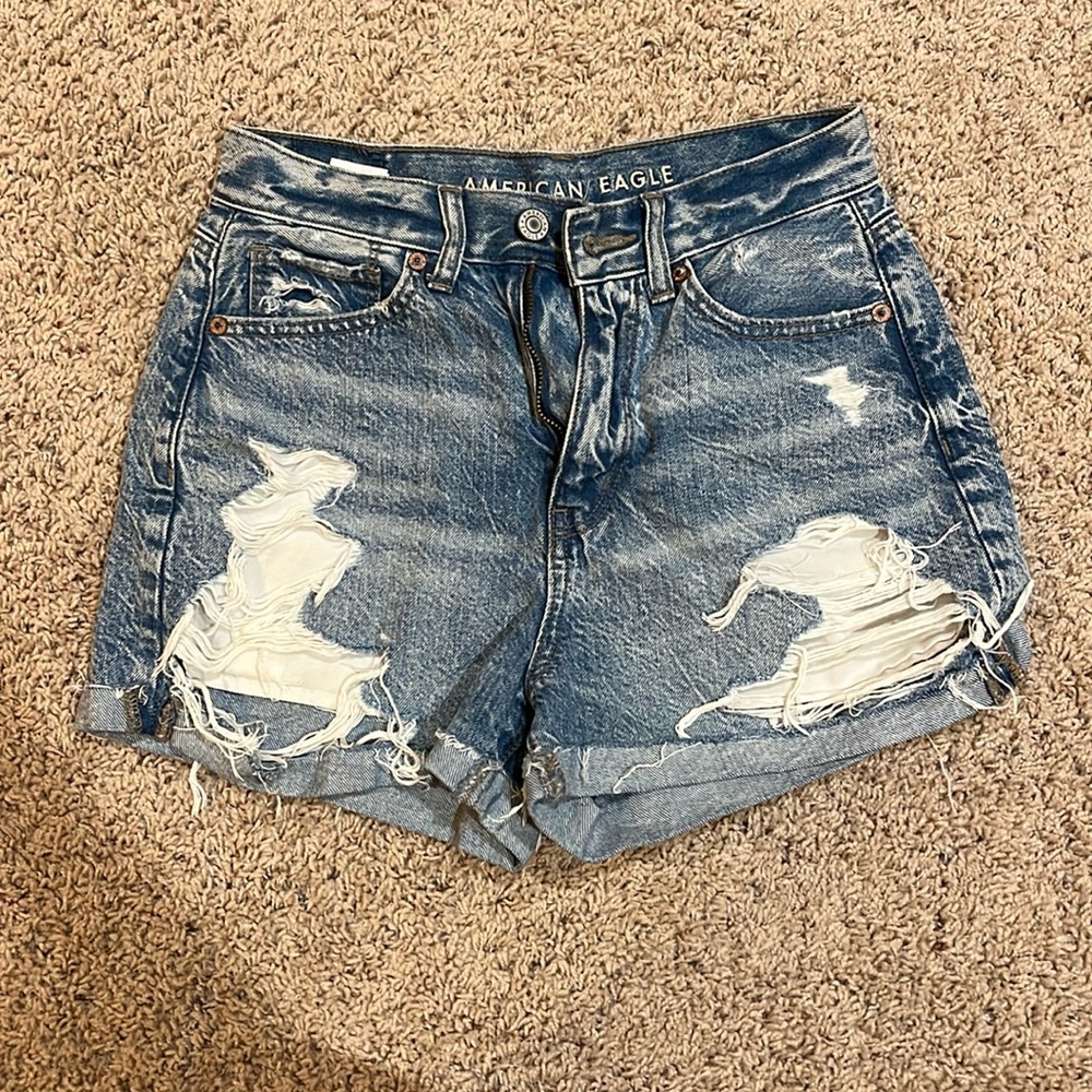 American Eagle Light Wash Jean Shorts (Size 00)